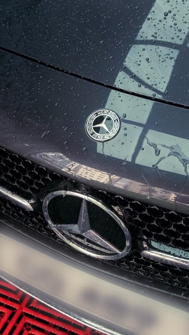 Mercedes after a Nitro wash